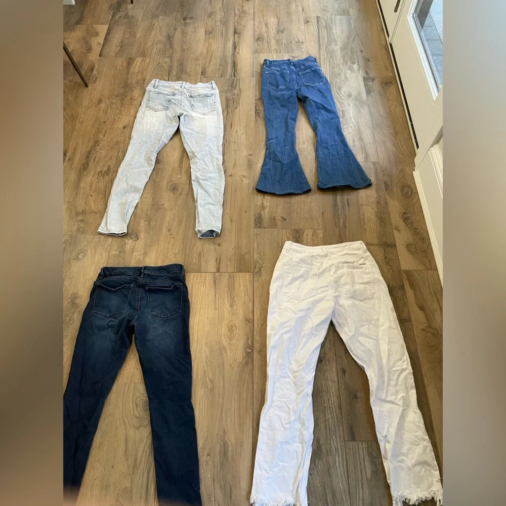 Bundle of 4 pairs of jeans - Picture 2 of 14